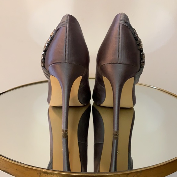 Nina New York embellished grey satin shoes - Picture 3 of 10